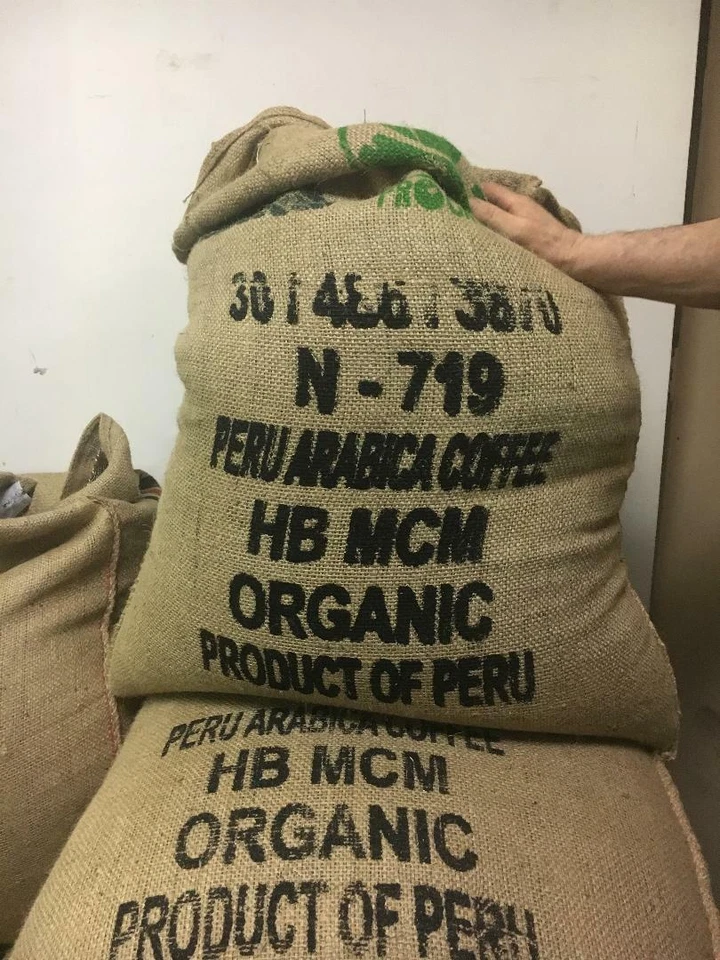 GRANOS DE CAFÉ VERDE PERUANO PERUANO DE GRAN ALTITUD DE 5 LIBRAS - ARÁBIGA orgánico Foto 2 de 4