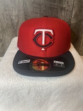 Minnesota Twins MLB New Era 59Fifty Fitted Hat Diamond Era Size: 7 3/8 NWTs 