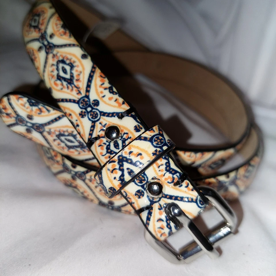 Ann Taylor медальон печать патент узкий ремень размер XS 26 «-27» талии новом - Изображение 2 из 4