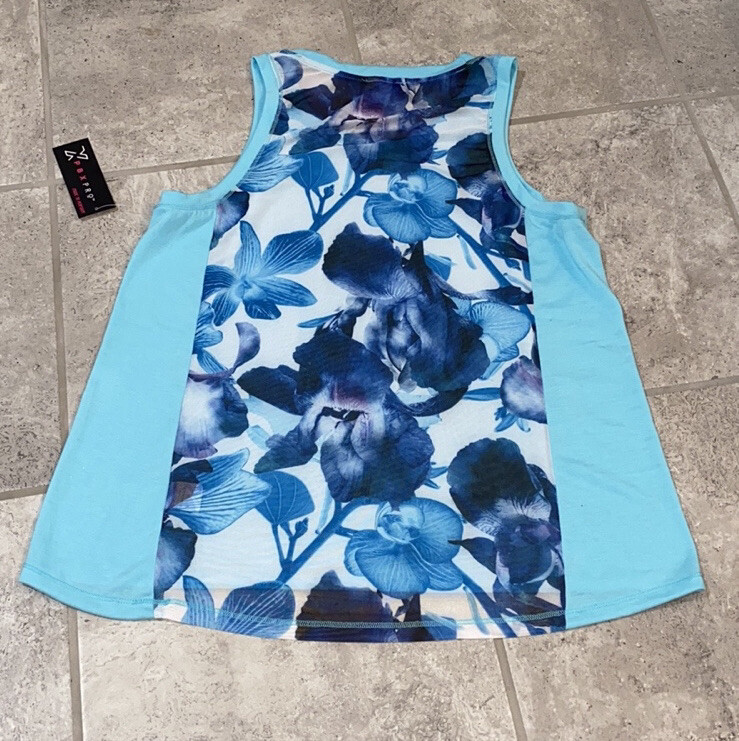 Workout Shorts Shirts Capri clothing bundle Of 8 … - image 3