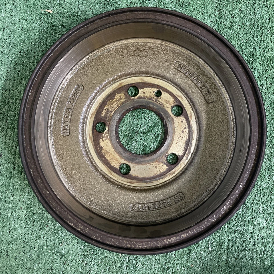 Chevy Sonic 2012-2020 pasajero trasero tambor derecho buje de freno conjunto de cojinete OEM Foto 3 de 4