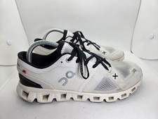 On Cloud X 3 Shoes Womens 9.5 White Black Road Running Athletic Workout Sneakers