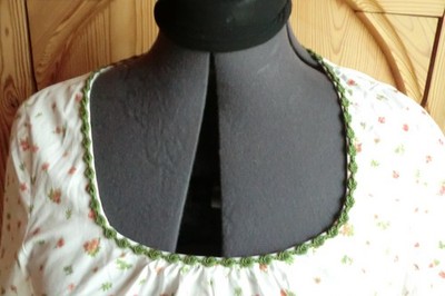 Rella Bluse, Gr. 40, weiß/geblümt