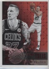 2017-18 Panini Essentials Red Daniel Theis #141 d7b