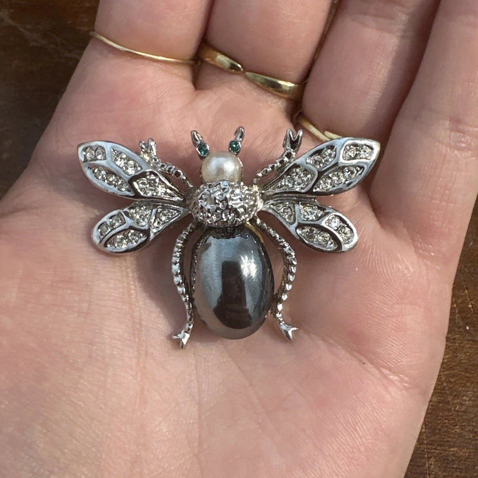 Petite Broche abeille/Bourdon ? Argentée Tête Abdomen Hématite bijoux, Fantaisie