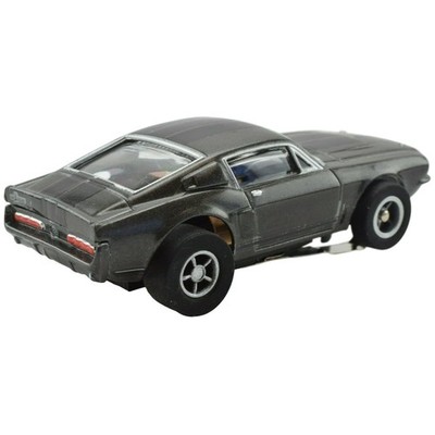 Auto World Xtraction Shelby GT 500 Slot Car