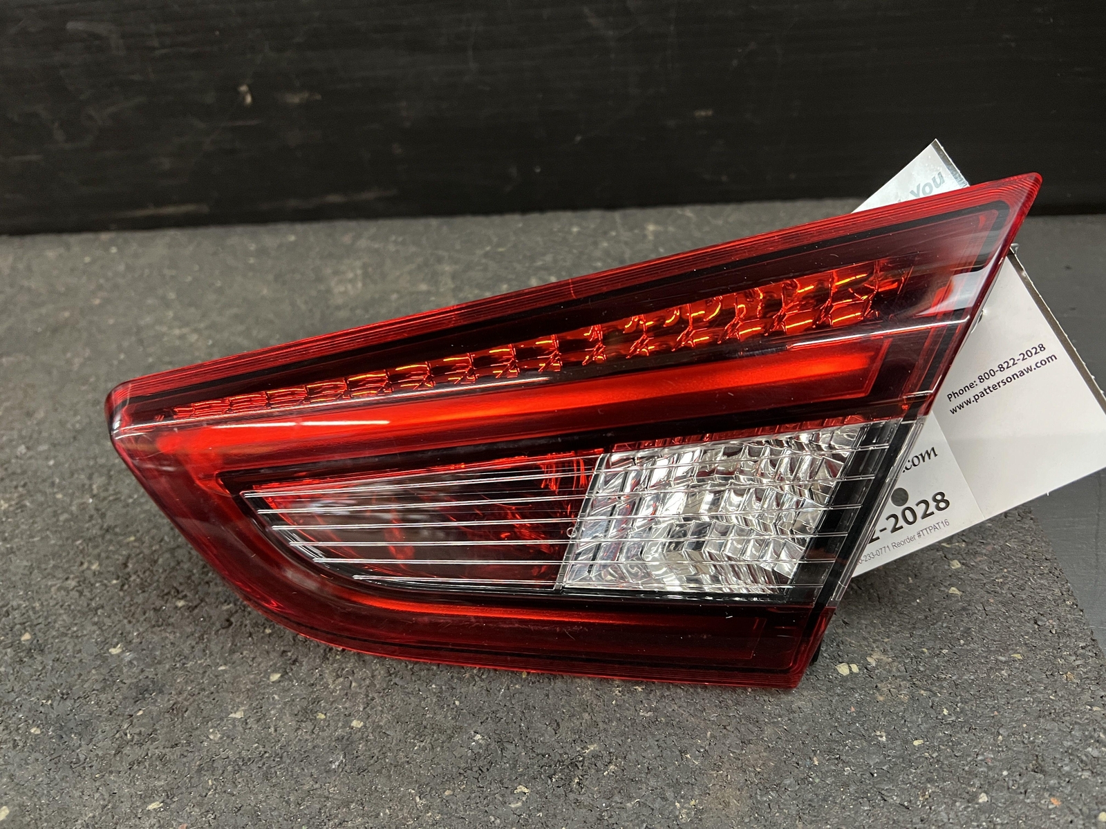 14-20 MASERATI GHIBLI PASSENGER INNER TRUNK MOUNTED TAIL LIGHT LAMP ASSEMBLY SQ4