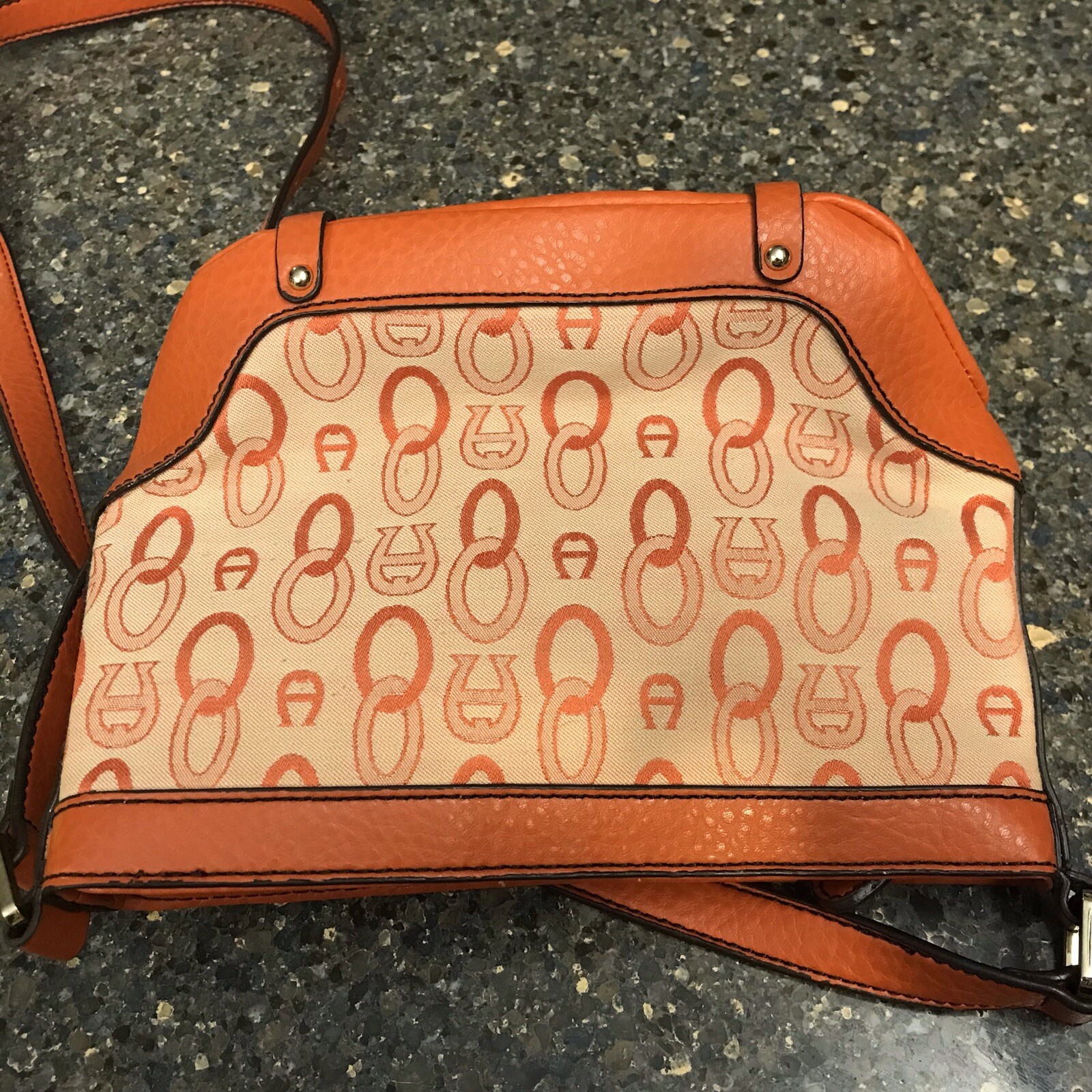 Etienne Aigner Logo crossbody handbags Gem