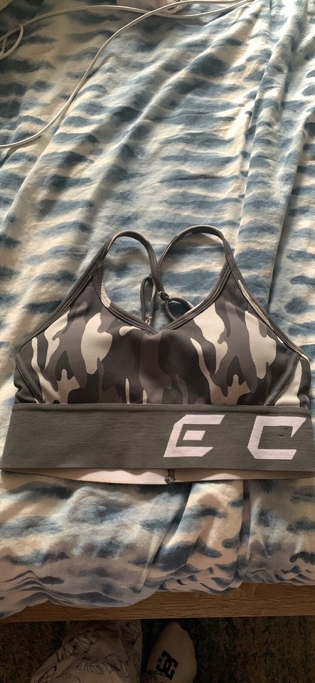 ECHT Sports Bra size SMALL 