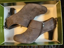 Coach and Four Suede Cuffed Ankle Booties With Bow Charcoal Gray Womens 9.5