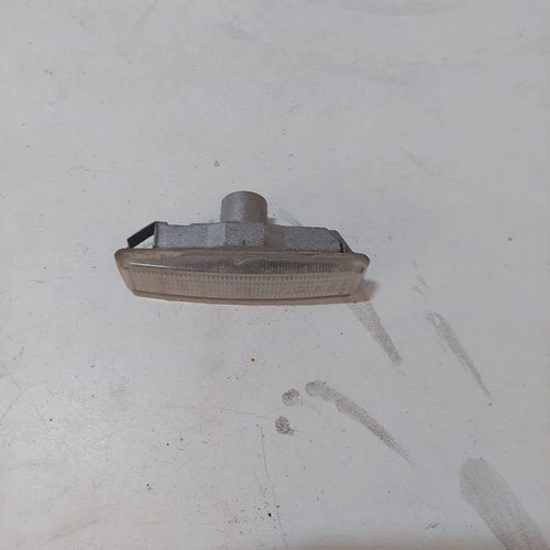 BMW 5 Touring E39 Kotflügelblinker vorne rechts 9407958 3.00 Diesel 34310420