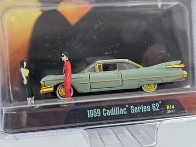 M2 Machines 1959 Cadillac Series 62 Diorama Chase 1/750 + '76 Ford