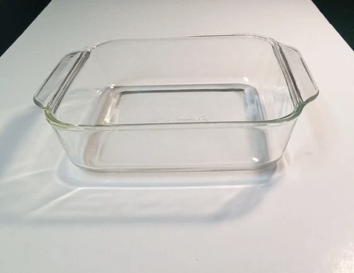 PYREX Clear 8x8 Baking Dish 222 R Square Vintage