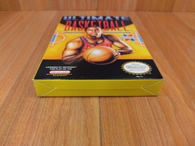 MINTY BOX CIB Ultimate Basketball complete in nes Collector lot VERY CLEAN A+