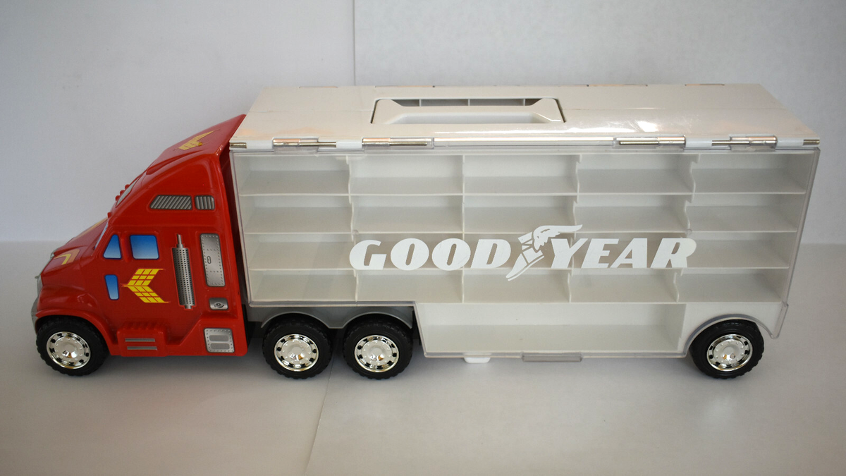 1999 REDBOX GOODYEAR RED SEMI-TRUCK TOY CAR CARRIER #69039 ~ With