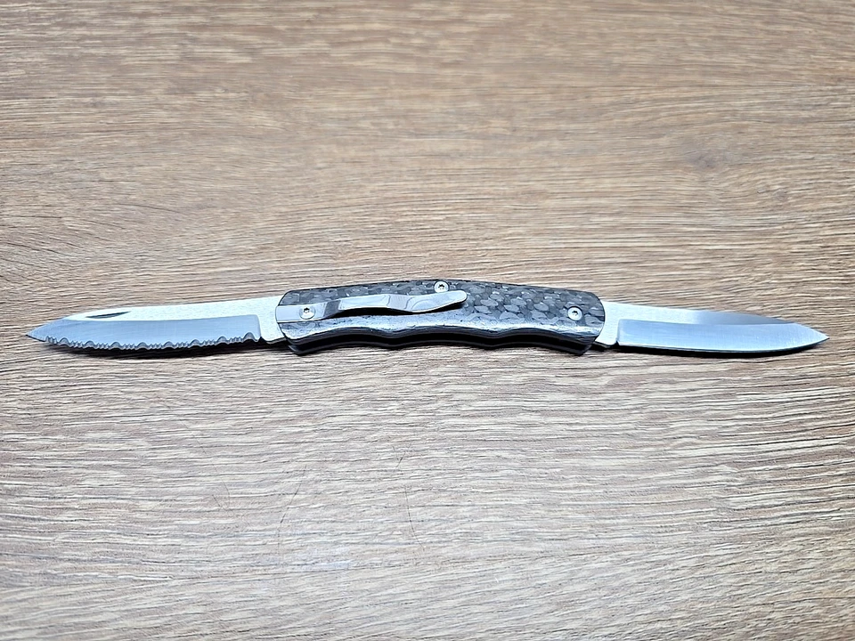 Cold Steel Lucky Pen Knife Knife 54VPN 2-5/8" 2 Blades S35VN Carbon Fiber Handle - Image 4 of 4