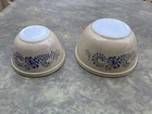 Vintage Pyrex 1976 Homestead Tan Blue Floral Nesting Bowls Set Of 2 401 & 402