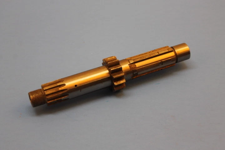 NOS YAMAHA DT1 TD1 PIEZA EJE PRINCIPAL # 214-17411-00-00 Foto 2 de 4