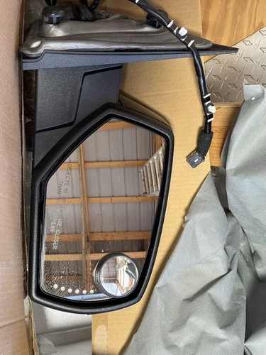 Original Box Lightly Used Pair Mirrors 2014-2017 GMC Sierra /Chevrolet