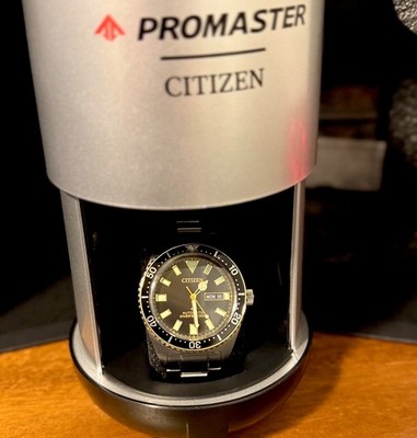 Citizen Promaster NY0125-83E Auto Diver w/   RARE Scuba Tank Display. FULL SET. 