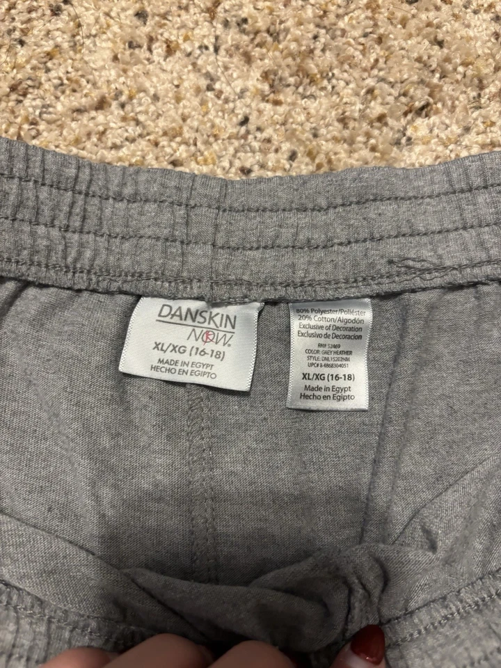 Lote de 3 pantalones cortos para mujer Danskin Now extra grandes grises negros y azules XL Foto 3 de 4