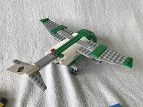 LEGO CITY: Airport Cargo Plane (60101) Complete, 1st book