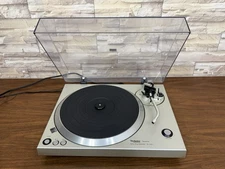 Technics SL-1401  Quartz-Locked Direct-Drive Turntable, TURNS ON, SOLD AS-IS