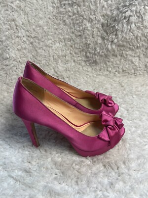 Pour la victoire Satin Hot Pink Slip On Platform Heels Peep Toe SZ 