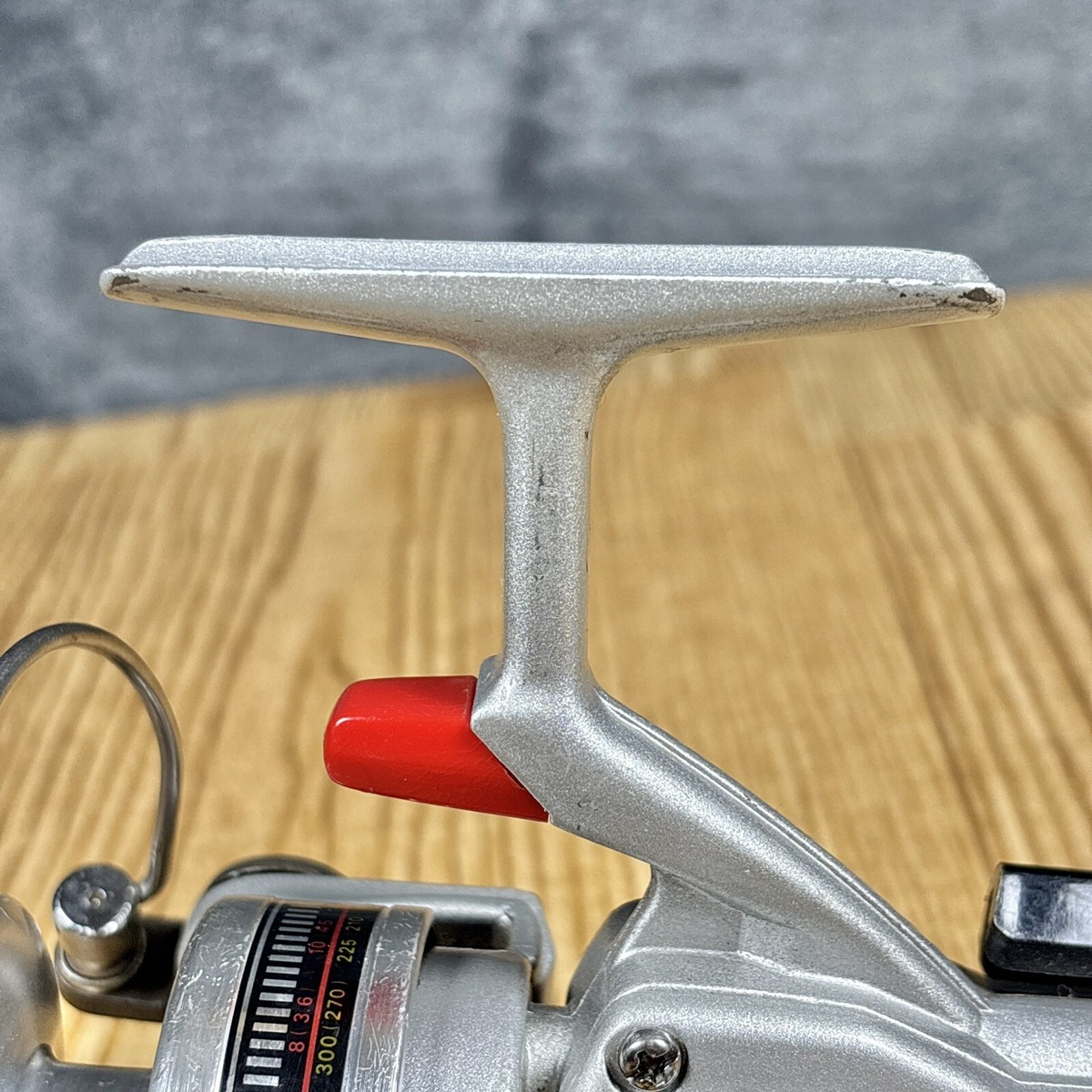Vintage DAIWA 1600C Fishing Spinning Reel Freshwater Front Drag