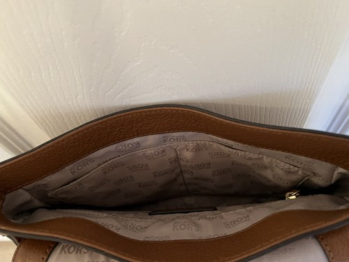 Michael Kors crossbody handbag - Picture 6 of 6