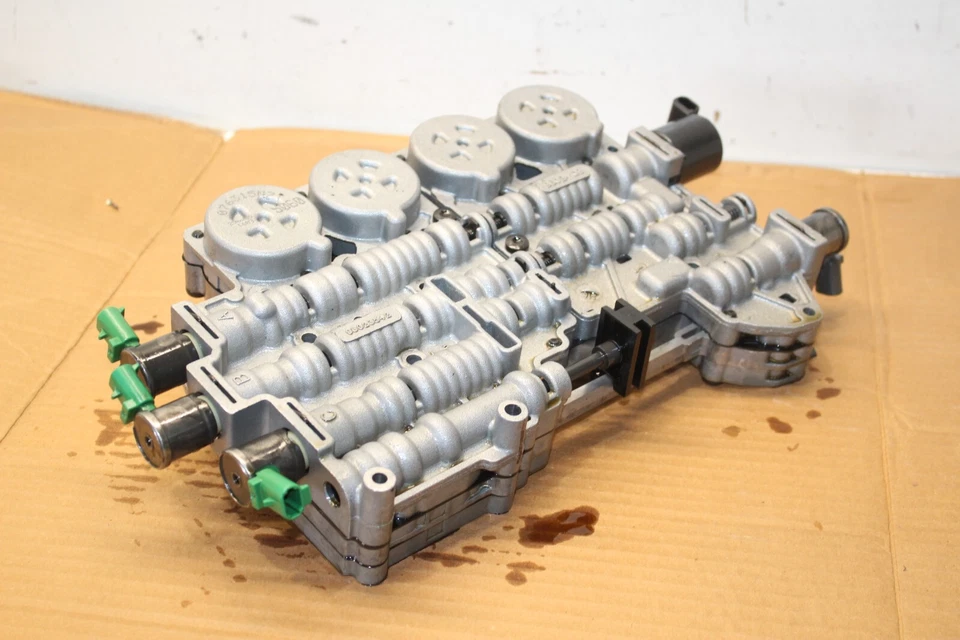 BMW 325I 2001-2005 A/T transmisión automática carrocería de válvula auxiliar OEM Foto 3 de 4