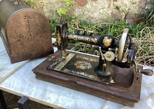 ANTIQUE NEW NATIONAL SEWING MACHINE 1910s. HAND CRANCK ORIGINAL SURFACE W/CASE