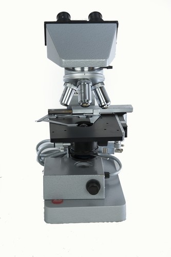 Leitz HM-LUX Binocular Microscope - 4x/10x/40x/100x Oil - Excellent Condition
