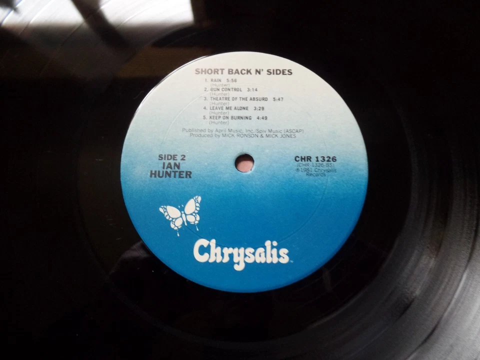 IAN HUNTER - SHORT BACK n’ SIDES 1981 vinyl LP U.S. 1st PRESS CHR 1326 Vinyl Ex - Image 3 of 4