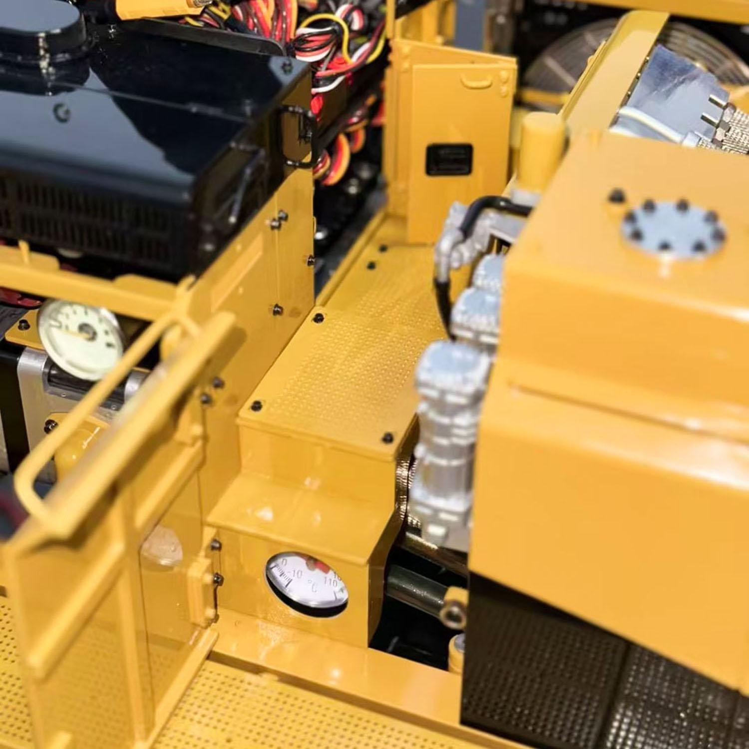 1/14 Metal Hydraulic Tracked RC Excavator 385CF Digger Motor PL18EV LITE Radio