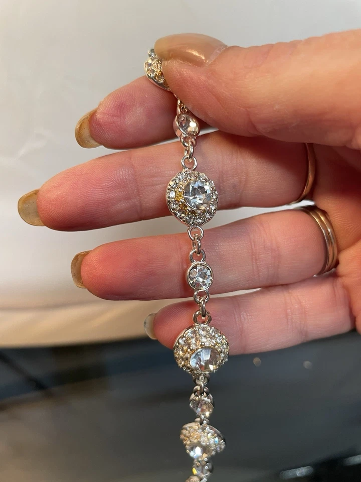 "Pulsera Napier brillante tono plata vinculada pedrería 7,5""" Foto 3 de 4