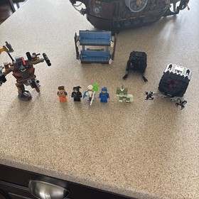 LEGO The LEGO Movie: MetalBeard's Sea Cow (70810)