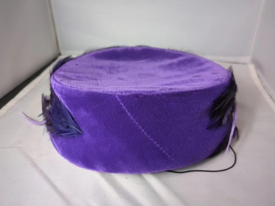 Vintage Purple Wool Fascinator Hat With Black Feather & Rhinestone Trim - Image 3 of 4