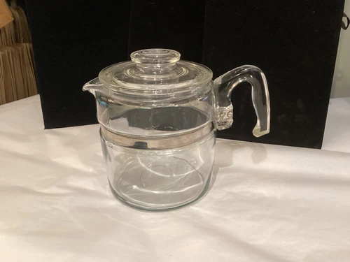 VINTAGE AUTHENTIC PYREX #7756 B GLASS 6 CUP COFFEE POT MUST SEE NR