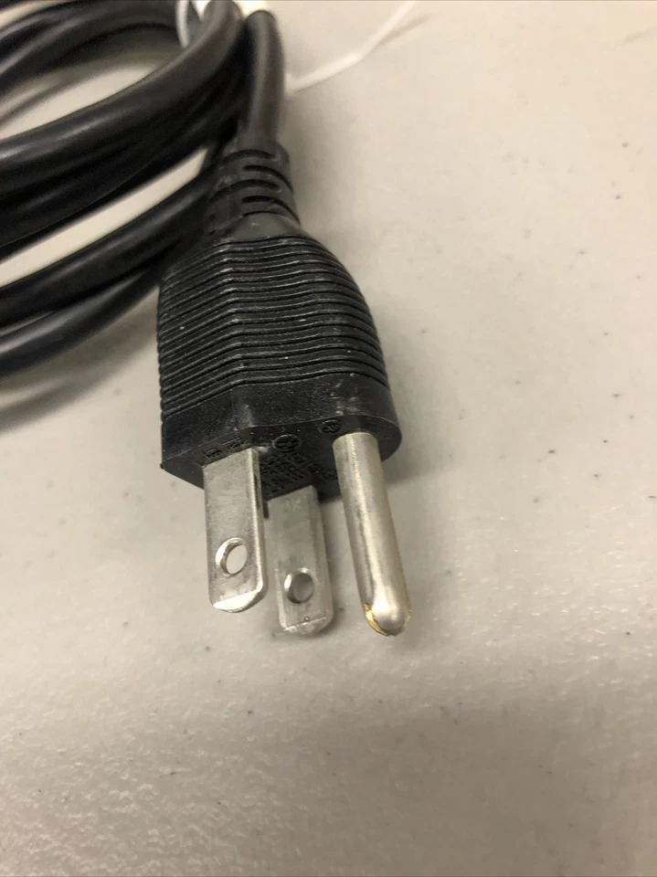 I-SHENG IS-14 10A 125V 1250W E55943 LL81924 UL E88265 444027 6 FT Power Cord - Image 4 of 4
