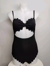 NWT Cupshe Womens One Piece Swimsuit Size XS Geometric Textured Black