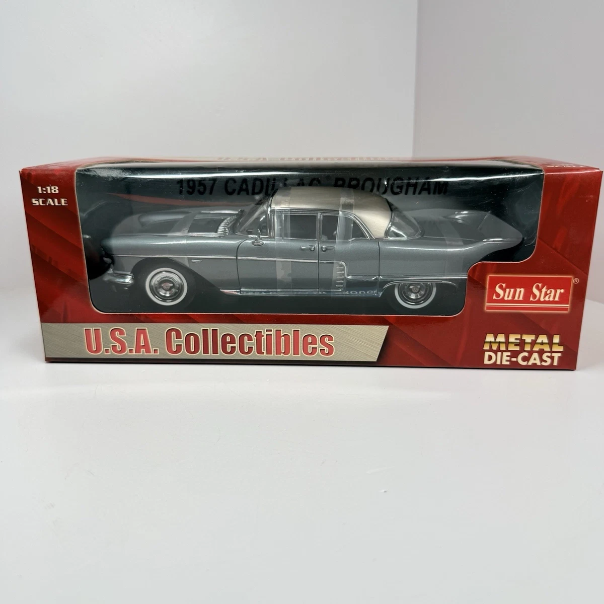 サンスター 1/18 キャデラック　DELUXE TUDOR Sunstar 1/18 Scale Diecast 4100 1932 Deluxe Tudor State Limo Puyi