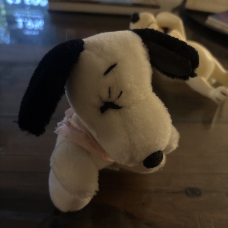 Vintage 1968 United Feature Syndicate Snoopy Plush 7”