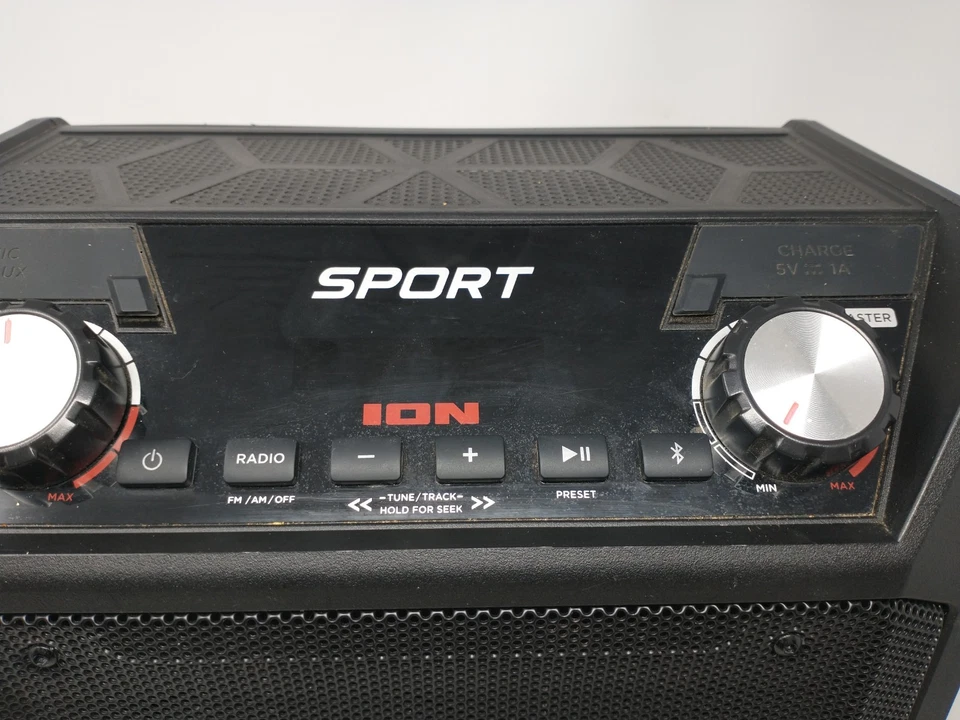 Altavoz inalámbrico Karaoke AM/FM Bluetooth portátil ION Sport iPA84 IPX4 Foto 3 de 4
