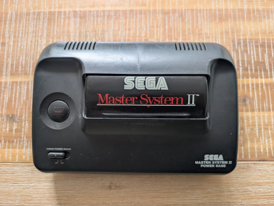 Sega Master System II Console Bundle Controller, 4 Games, Original Cables Tested - Image 2 of 4
