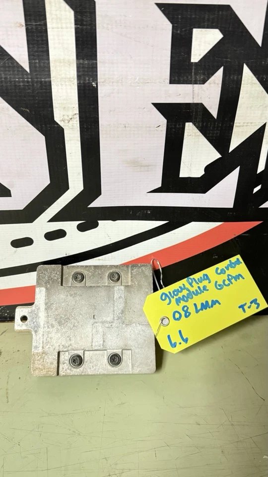 2007-2010 Chevy GMC 6.6L Duramax 98022490 Glow Plug Module 98062002 OEM - Image 2 of 4