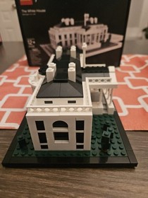 LEGO Architecture The White House 21006 Complete NO discoloration w Box & Manual
