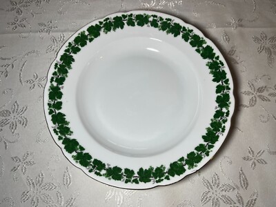 Bavaria Porzellan Weinlaubmuster mit Goldrand, Tiefteller, Dm. 24 cm, Tiefe 4 cm