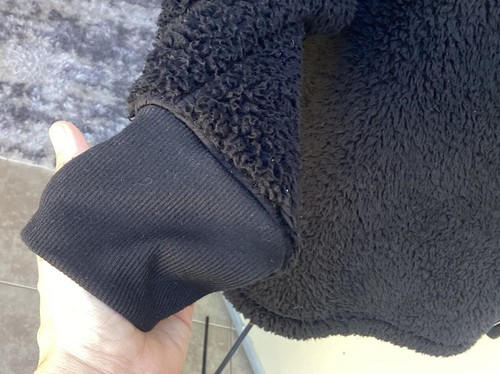 Cuddl Duds Shaggy Sherpa Pullover Black Sweater W/Thumbholes Fuzzy Sz Medium - Picture 6 of 9
