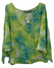 Blusa New York & Co Soho Street Tie Dye verde lima verde azulado brazos abiertos pequeña $49,95